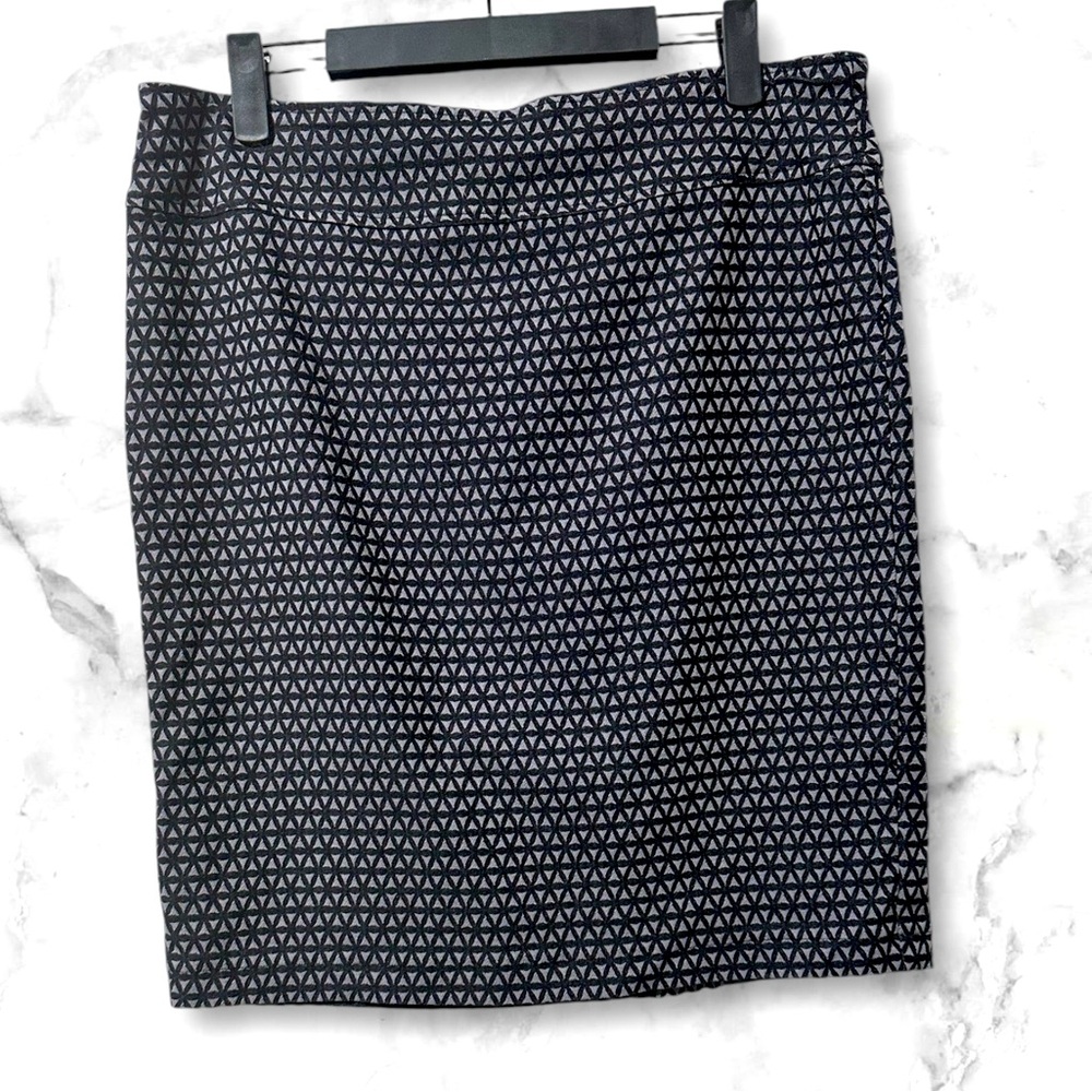 SOHO Apparel LTD Skirt Size Large